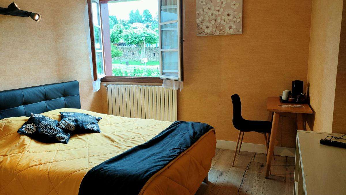 Single room Hôtel des Remparts